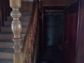 Жилой дом с подвалом площадью 297 кв. и земельным участком площадью 1 243 кв. м в р.п. им. В.И. Ленина Ульяновской области